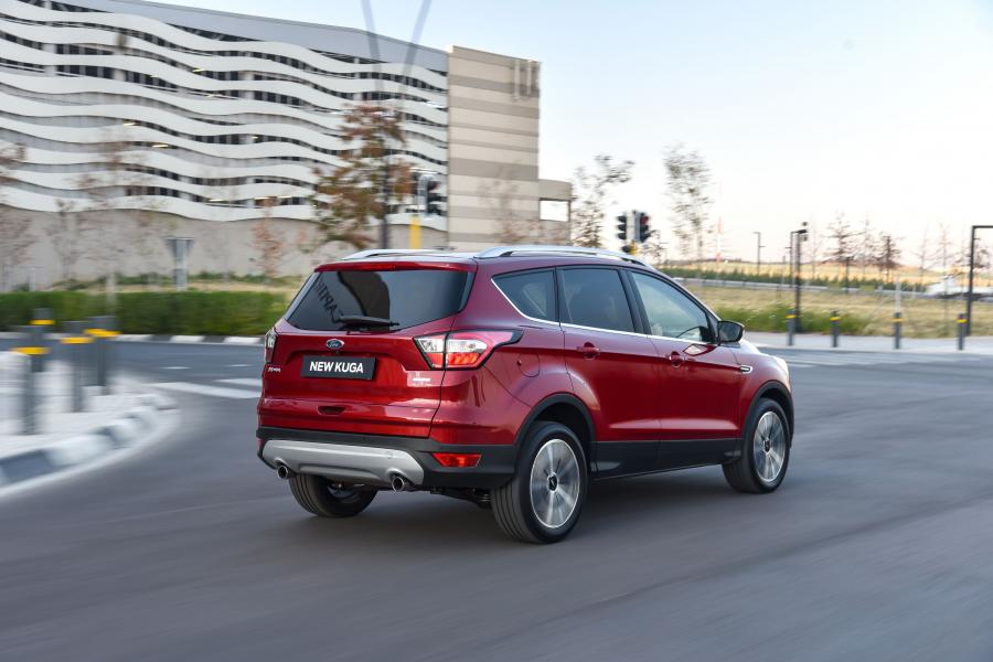  Ford Kuga 2017 года  (ZA) (фото 2 из 40)